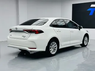 Toyota Corolla 2022 — фото 10 из 23