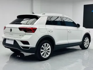 Volkswagen T-Roc 2022 — фото 6 из 24