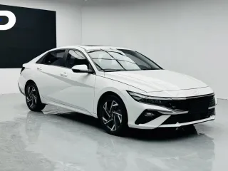 Hyundai Elantra 2023 — фото 3 из 24