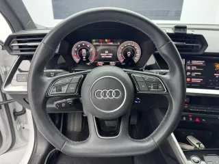 Audi A3 2023 — фото 14 из 28