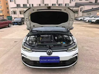 Volkswagen Golf 2023 — фото 21 из 41