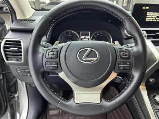Lexus NX 2021 — фото 12 из 26