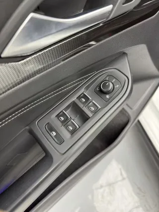Volkswagen Golf 2022 — фото 14 из 28