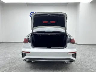 Audi A3 2023 — фото 17 из 24