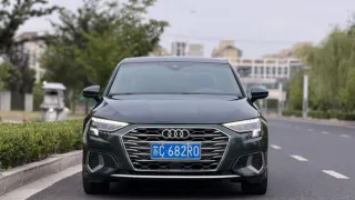 Audi A3 2022 — фото 2 из 19