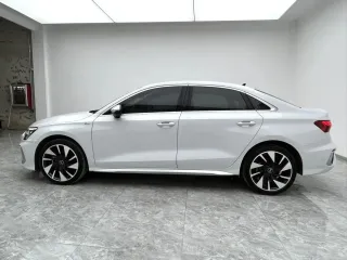 Audi A3 2023 — фото 5 из 22