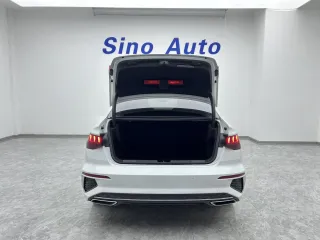 Audi A3 2023 — фото 17 из 26
