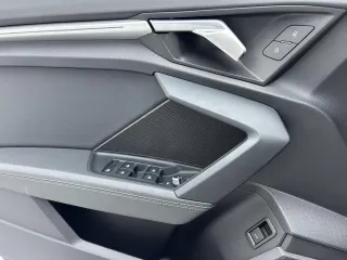 Audi A3 2022 — фото 11 из 23
