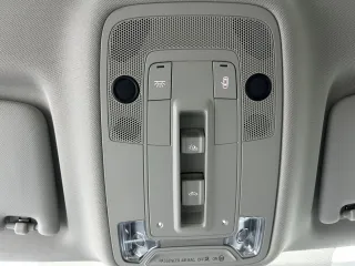 Audi Q3 2021 — фото 13 из 27