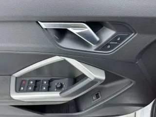 Audi Q3 2022 — фото 9 из 24