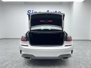 BMW 3-Series 2022 — фото 12 из 24