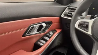 BMW 3-Series 2023 — фото 10 из 16