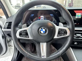 BMW 3-Series 2023 — фото 13 из 26