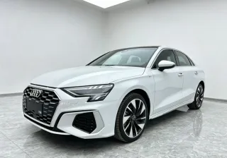 Audi A3 2023 — фото 1 из 22