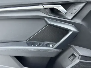 Audi A3 2023 — фото 13 из 25