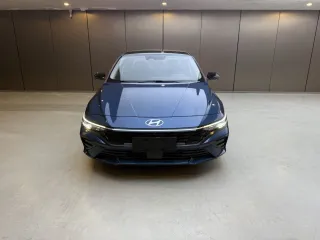 Hyundai Elantra 2023 — фото 2 из 20