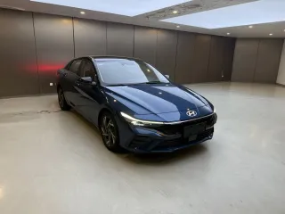 Hyundai Elantra 2023 — фото 3 из 20