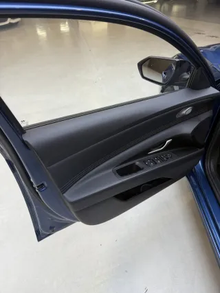 Hyundai Elantra 2023 — фото 11 из 20