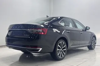 Skoda Superb 2023 — фото 6 из 20