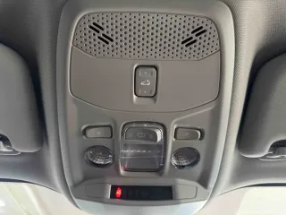 Peugeot 2008.0 2022 — фото 6 из 9