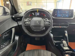 Peugeot 2008 2022 — фото 25 из 31