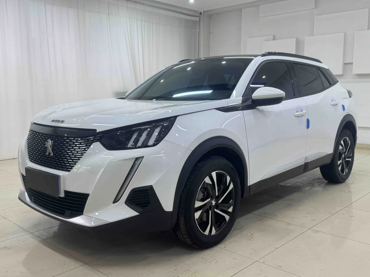 Peugeot 2008.0 2023 — фото 1 из 7