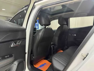 Peugeot 2008.0 2023 — фото 4 из 7