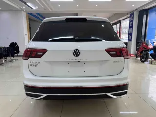 Volkswagen Tiguan L 2022 — фото 6 из 50