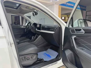 Volkswagen Tiguan L 2022 — фото 45 из 50